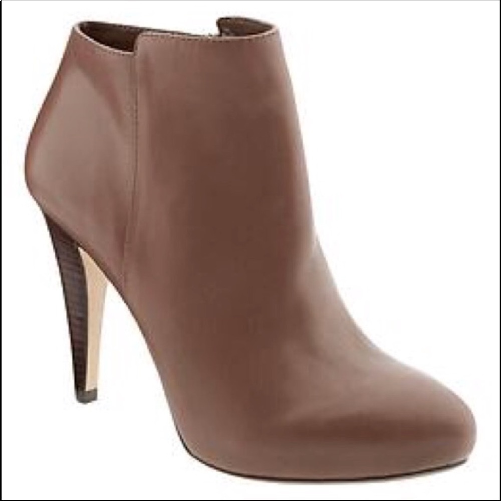 Banana Republic Tilia booties